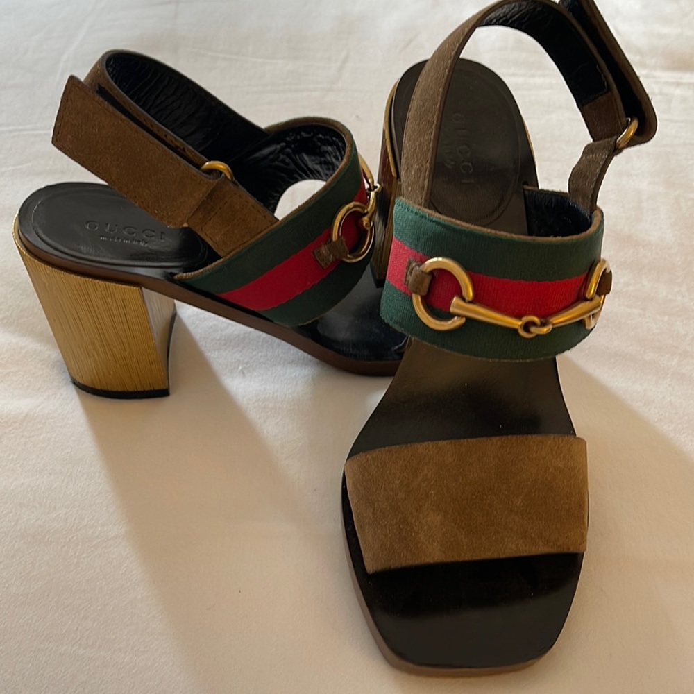 Authentic Gucci Sandals in very good condition.